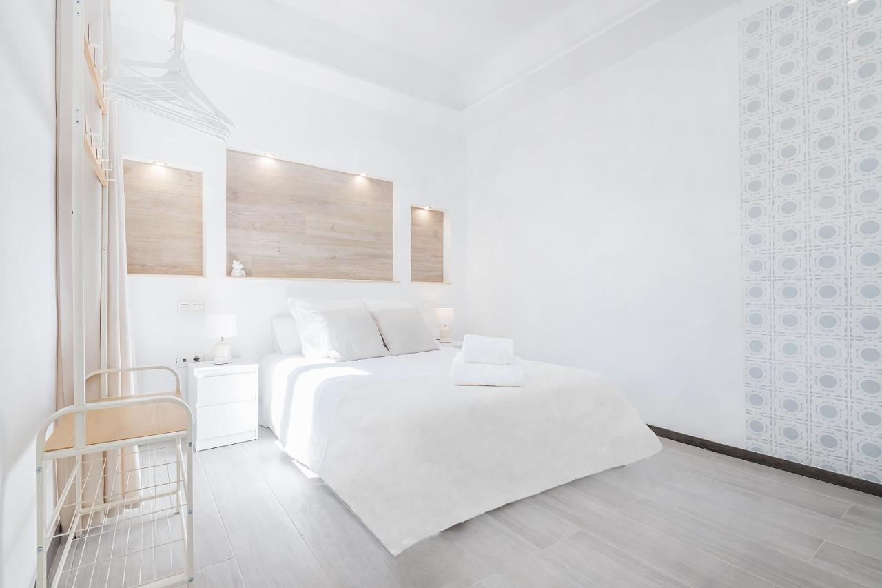 Marmoles 19, City Center Apartment Malaga Bagian luar foto