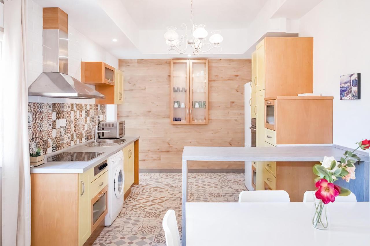 Marmoles 19, City Center Apartment Malaga Bagian luar foto